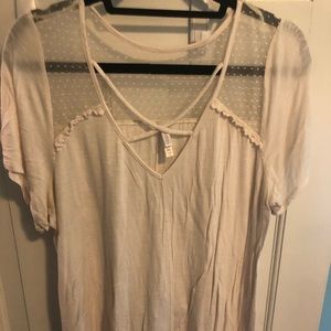 Xhilaration Cream Tshirt